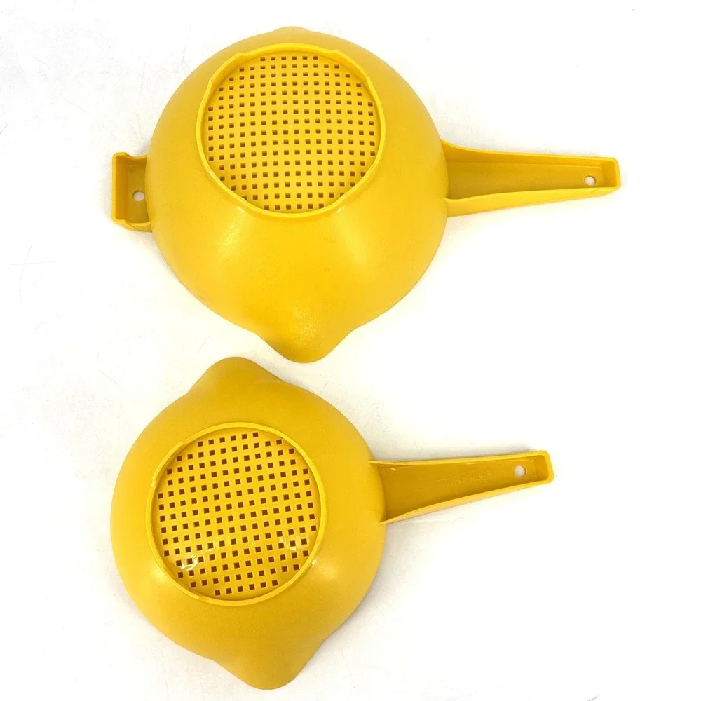 Tupperware set yellow